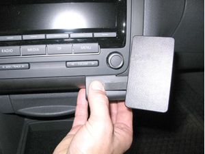 Brodit ProClip montážna konzola pre Volkswagen Caddy 04-15, stred. tunel