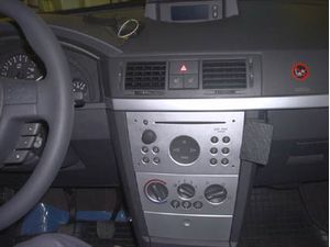 Brodit ProClip montážna konzola pre Opel Meriva 03-10, na stred