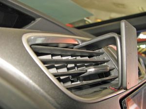 Brodit ProClip montážna konzola pre Honda Civic 16-21, na stred