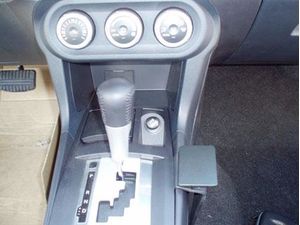Brodit ProClip montážna konzola pre Mercedes Benz Actros 03-13, na stred vpravo