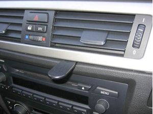 Brodit ProClip BMW 3 E90, E91, E92, E93 05-12 (len drevený dekor, bez navigácie), vpravo v strede