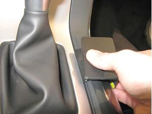 Brodit ProClip montážna konzola pre Volvo S80/V70/XC70 11-11, na stred vpravo dole