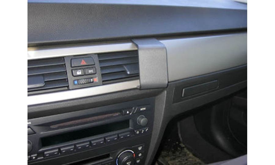 Brodit ProClip BMW 3 E90, E91, E92, E93 05-12 (len drevený dekor, bez navigácie), vpravo v strede