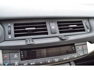 Brodit ProClip montážna konzola pre Lexus CT Series 11-20 USA, na stred