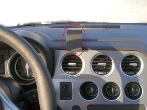Brodit ProClip montážna konzola pre Alfa Romeo 159/Brera/Spider/GTV 06-13, na stred vľavo