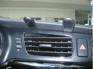 Brodit ProClip montážna konzola pre Kia Ceed 12-15, na stred vľavo