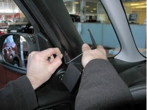 Brodit ProClip montážna konzola pre Fiat 500 L 13-22, vľavo na stĺpik