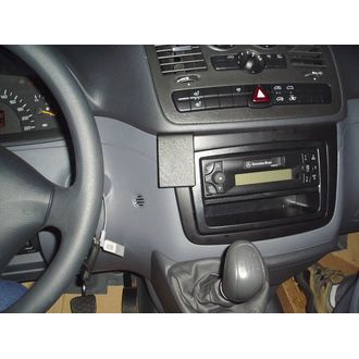 Brodit ProClip montážna konzola pre Mercedes Benz V-Class/Vito 04-06/Viano 04-06, na stred vľavo