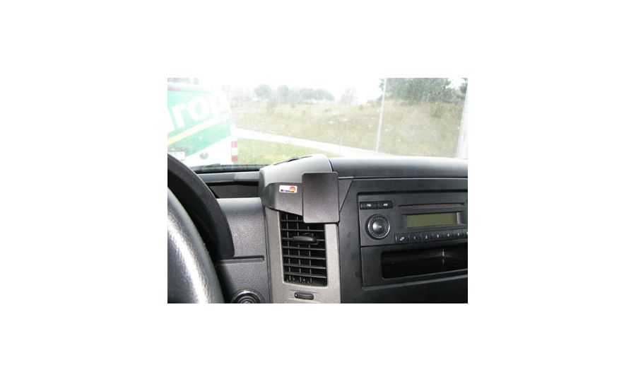 Brodit ProClip pre Mercedes Benz Sprinter 07-18/Volkswagen Crafter 07-16, zosilnený, na stred