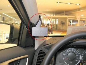 Brodit ProClip montážna konzola pre Volvo XC60 09-17, vľavo na stĺpik