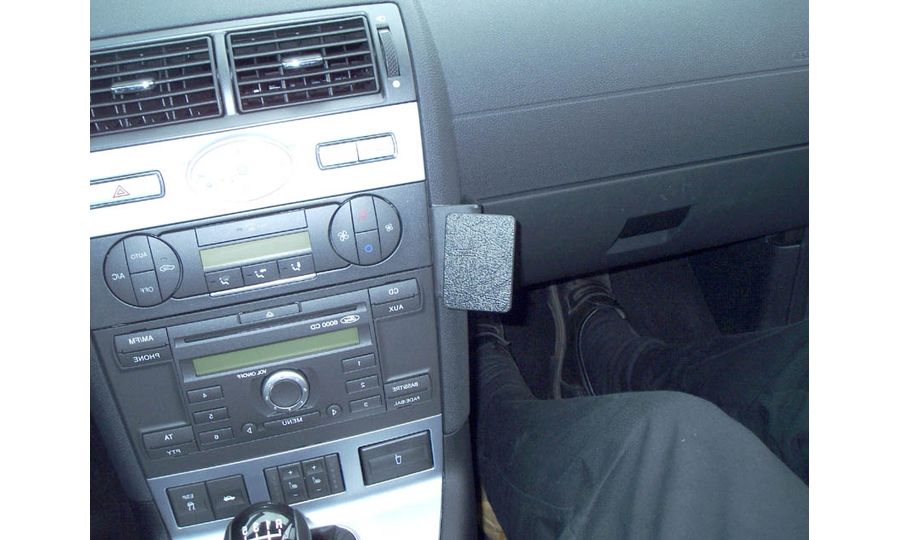 Brodit ProClip montážna konzola pre Ford Mondeo 01-07, na stred