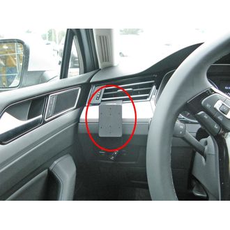 Brodit ProClip pre Volkswagen Arteon 17-24/Passat 15-23/Alltrack 16-23, vľavo pod mriežkou chladiča