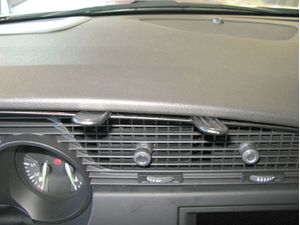 Brodit ProClip montážna konzola pre Saab 9-5 11-12, na stred
