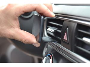 Brodit Montážny držiak ProClip pre Hyundai Kona 18-24, na stred