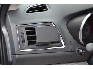 Brodit ProClip montážna konzola pre Subaru Legacy 15-21, vľavo na mriežku