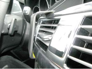 Brodit ProClip montážna konzola pre Mercedes Benz CLS-Class 11-18, na stred vľavo