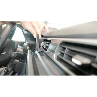 Brodit ProClip montážny držiak pre Dacia Duster 23-24, na strede a vľavo na mriežke