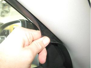Brodit ProClip montážna konzola pre Kia Sportage 11-13, vľavo na stĺpik