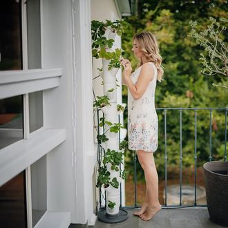Gusta Garden SISSI STRAWBERRY Samozavlažovací kvetináč Infinity 10 poschodí, biely