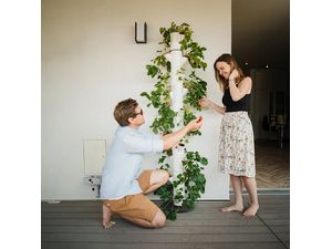 Gusta Garden SISSI STRAWBERRY Samozavlažovací kvetináč Infinity 10 poschodí, biely