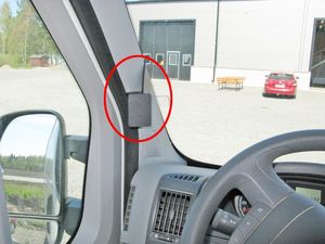 Brodit ProClip Citroen Jumper/Fiat Ducato 07-21/Peugeot Boxer 07-24/Opel Movano 23-24, na stĺpik