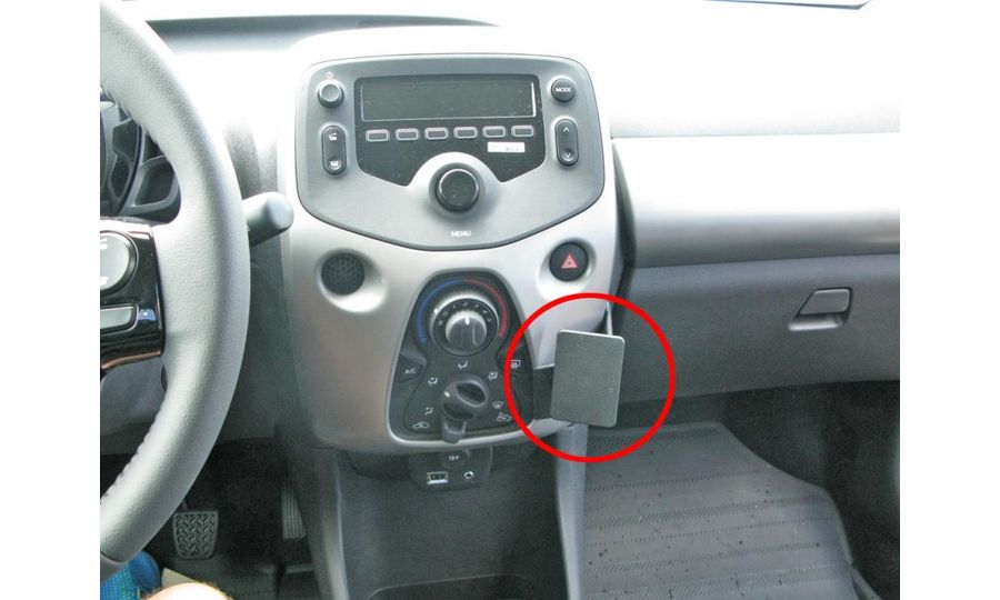 Brodit ProClip pre Citroen C1/Peugeot 108/Toyota AYGO 14-21 (bez klimatizácie), na stred