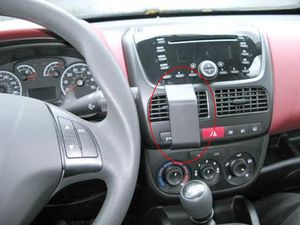 Brodit ProClip montážna konzola pre Fiat Doblo 10-14/Opel Combo 12-18, na stred