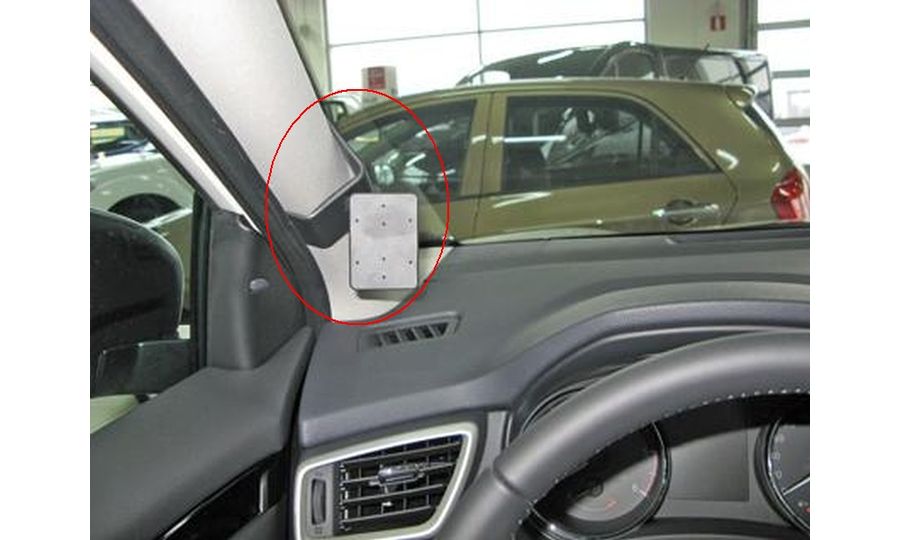 Brodit Montážny držiak ProClip pre Nissan Qashqai 14-21, vľavo na stĺpik