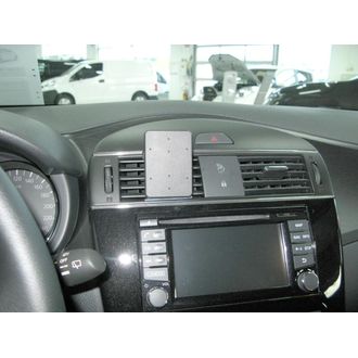 Brodit ProClip montážna konzola pre Nissan Pulsar 14-20, na stred