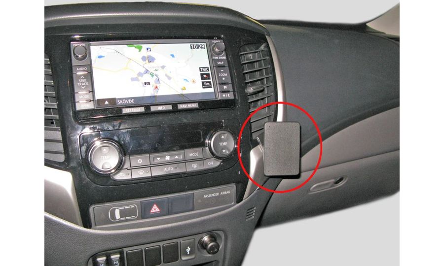 Brodit ProClip montážna konzola pre Fiat Fullback 16-21/Mitsubishi L200 16-19, na stred vpravo