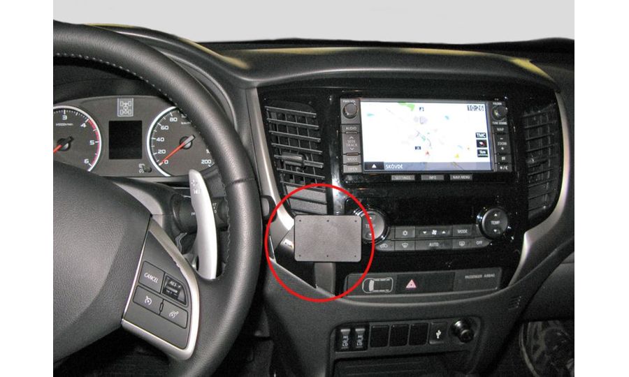 Brodit ProClip montážna konzola pre Fiat Fullback 16-21/Mitsubishi L200 16-19, na stred vľavo