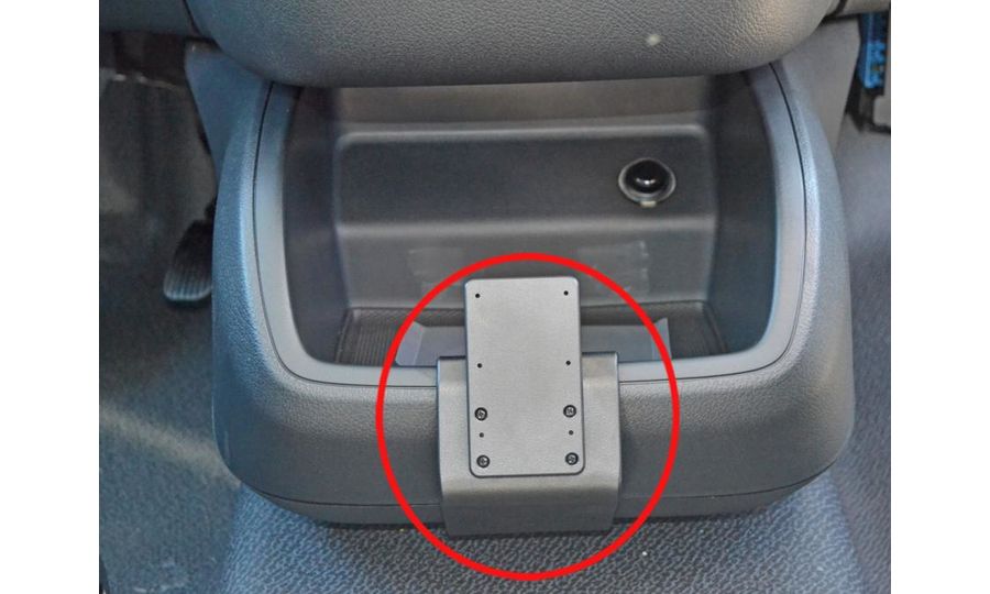 Brodit Montážny držiak ProClip pre Mercedes Benz Metris 16-23 USA, stredom nadol