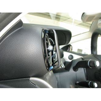 Brodit ProClip pre Mercedes Benz E-Class Coupé 18-23/Sedan/Stationwagon 17-23, vľavo na mriežke chladiča