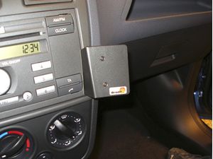 Brodit ProClip montážna konzola pre Ford Fiesta 06-08, na stred vpravo dole