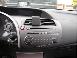 Brodit ProClip montážna konzola pre Honda Civic 06-11, na stred vľavo